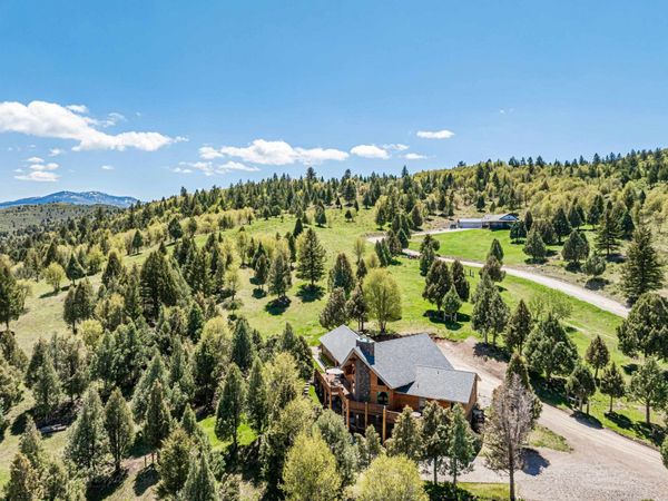 10700 Bald Eagle Drive, Lava Hot Springs, ID 83246