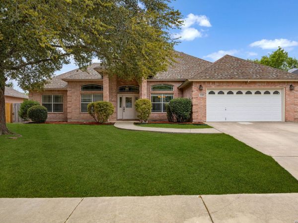 1242 Loma Verde, New Braunfels, TX 78130