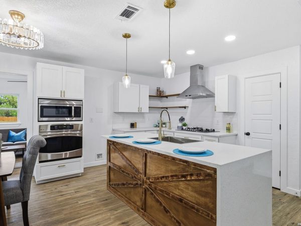 551 Merritt, San Antonio, TX 78227