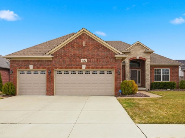 55362 Trevino Drive, Macomb, MI 48042