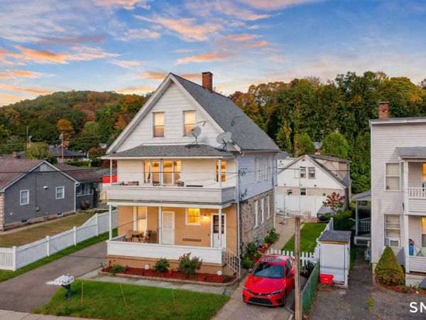 301 Roosevelt , Unit 1, Derby, CT 06418