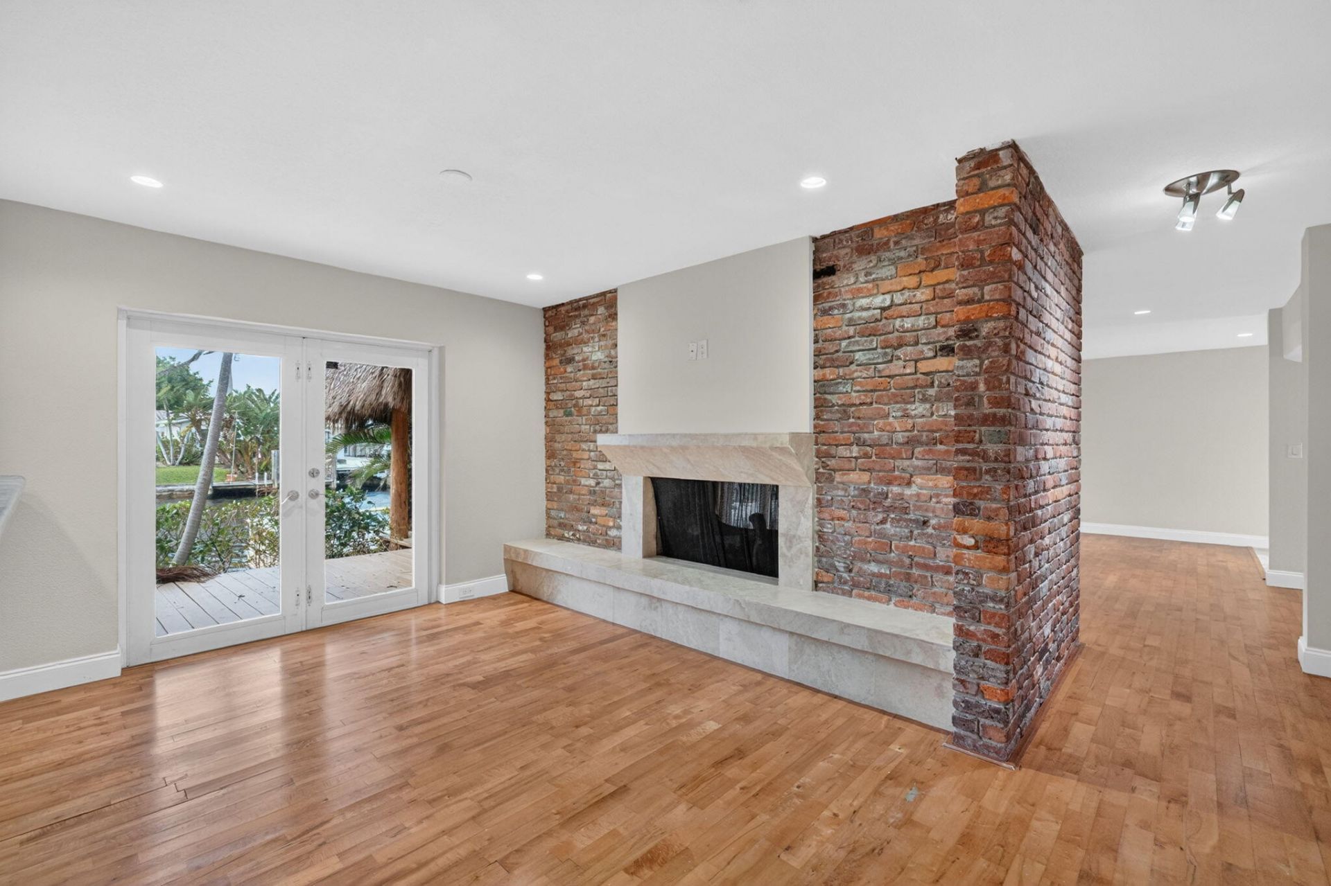 2213 NE 16th Street, Fort Lauderdale, FL 33304 Photo