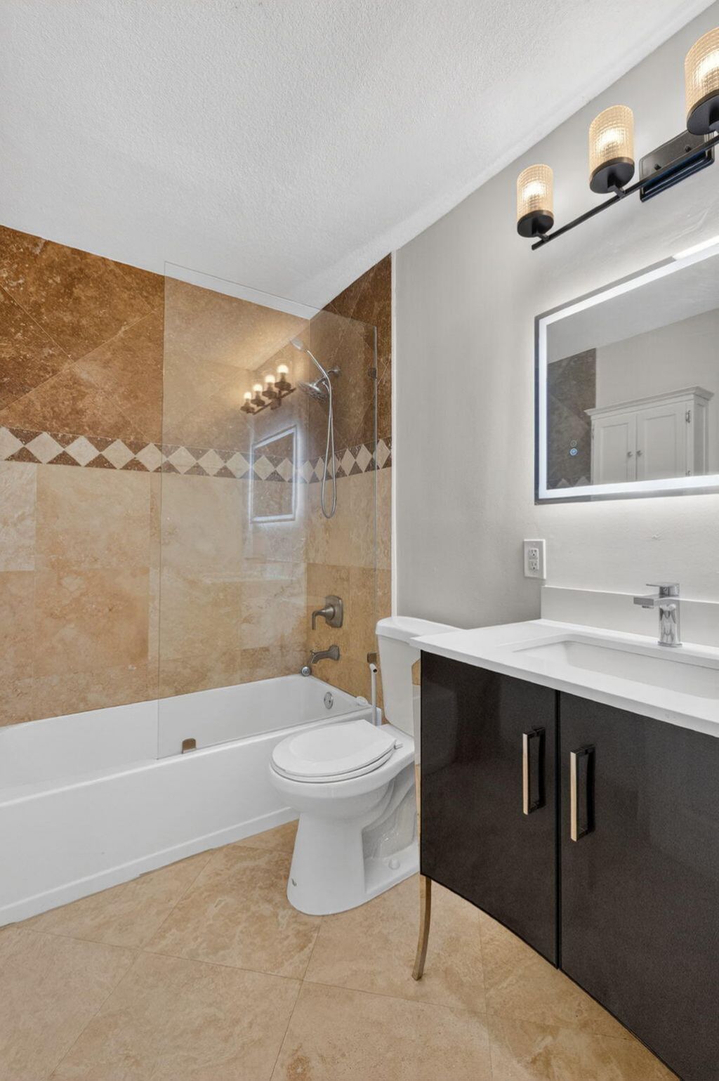 2213 NE 16th Street, Fort Lauderdale, FL 33304 Photo