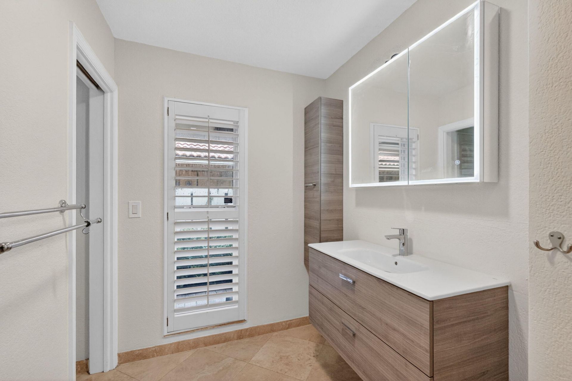 2213 NE 16th Street, Fort Lauderdale, FL 33304 Photo