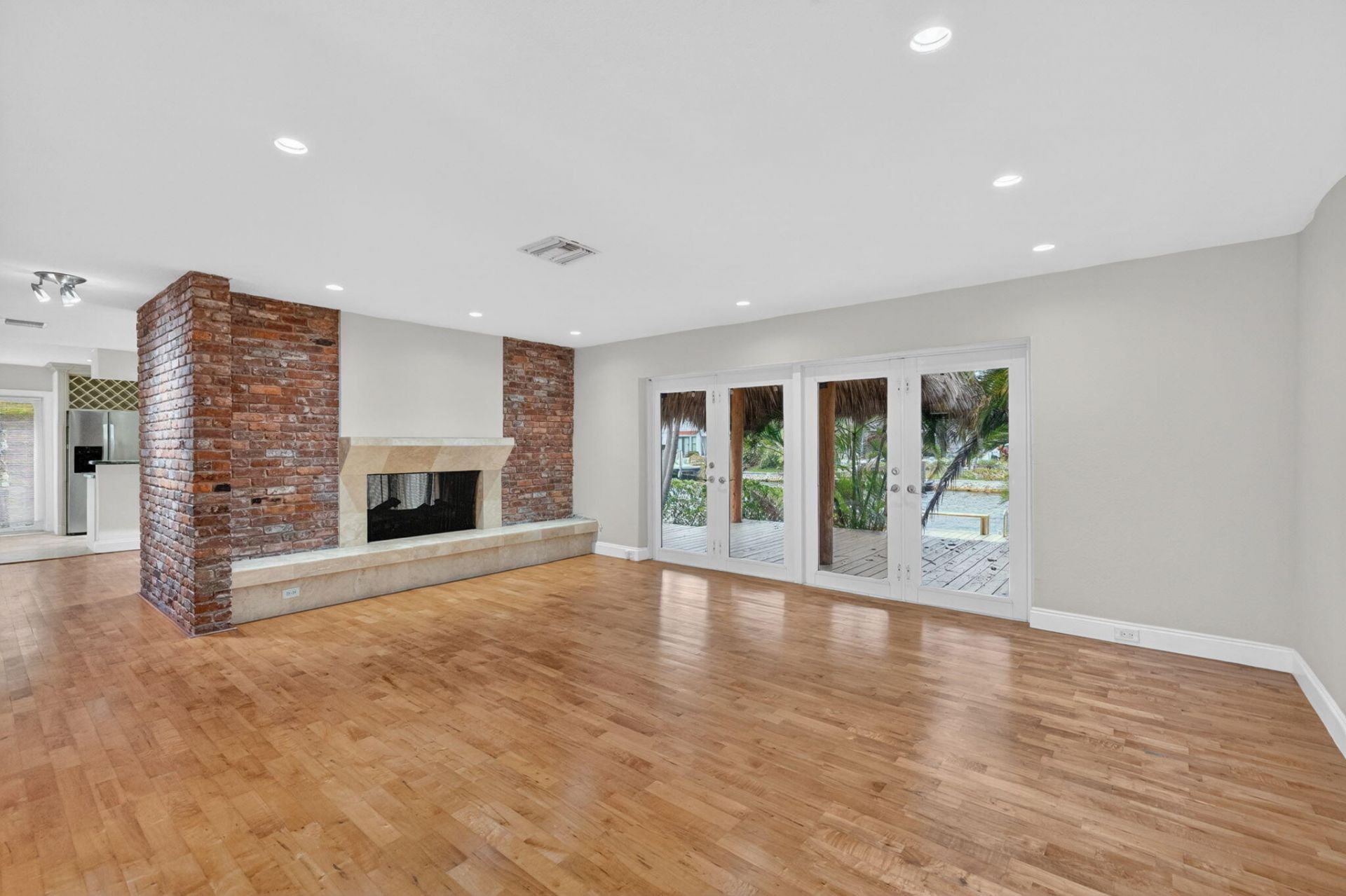 2213 NE 16th Street, Fort Lauderdale, FL 33304 Photo