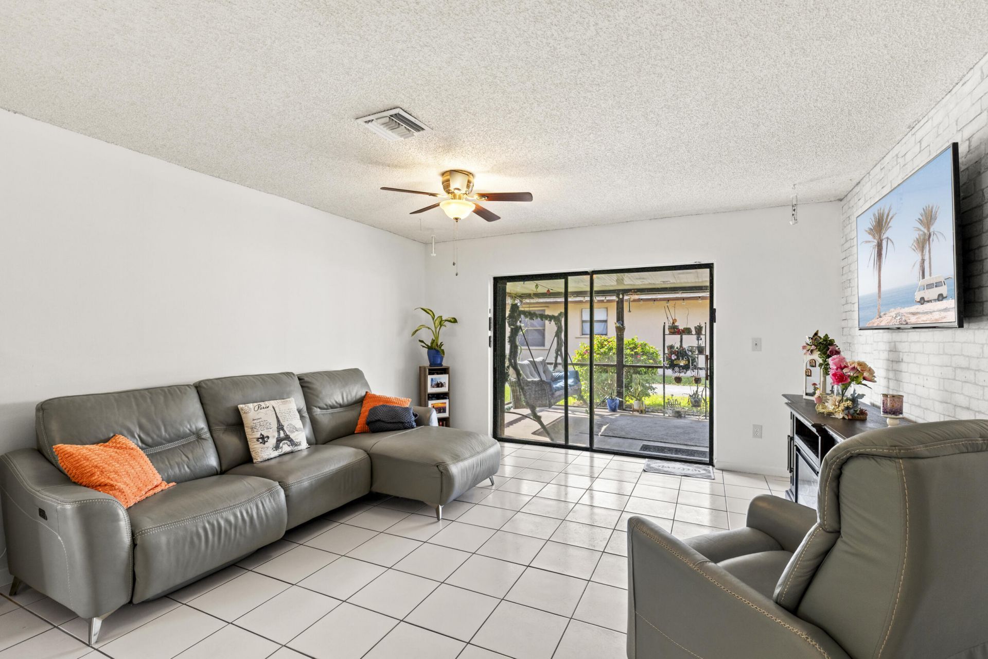 5388 Mendoza Street, Unit 88-b, West Palm Beach, FL 33415 Photo