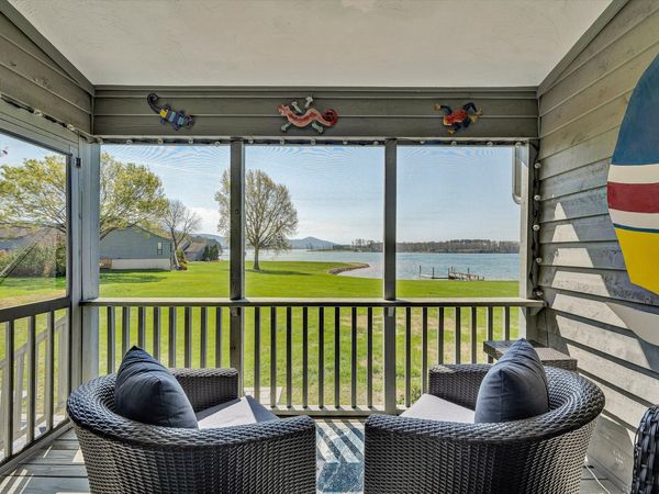 175 Clubhouse Tower DR , Moneta, VA 24121