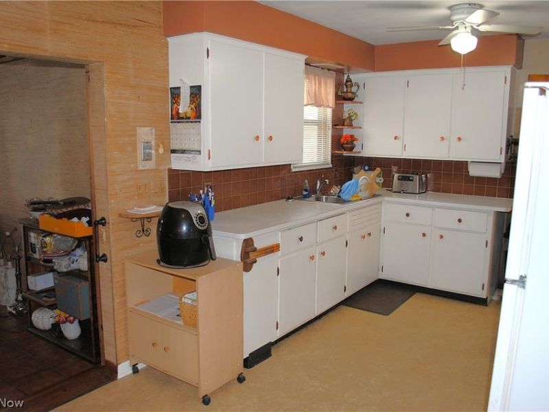 22990 Virginia Avenue, North Olmsted, OH 44070 Photo 10