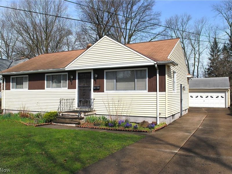 22990 Virginia Avenue, North Olmsted, OH 44070 Photo 3