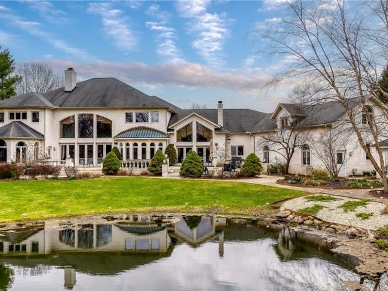 25 Brandon Court, Moreland Hills, OH 44022 Photo 4