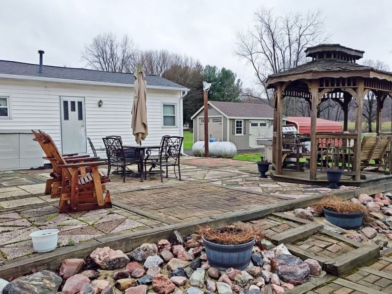 5122 Orangeville Kinsman Road NE, Burghill, OH 44404 Photo 2