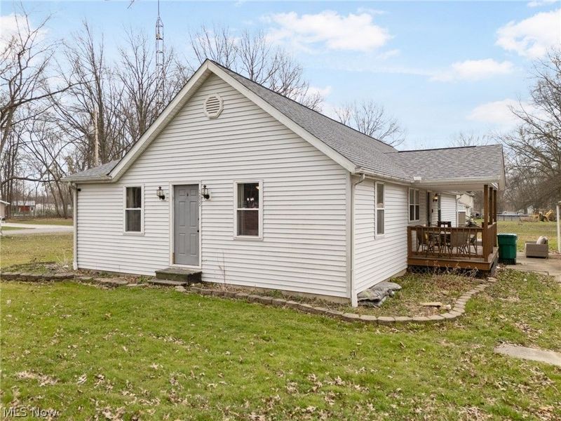 12032 Mercer Road NE, Alliance, OH 44601 Photo 1