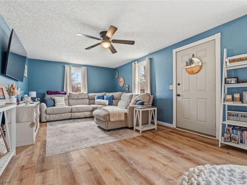 12032 Mercer Road NE, Alliance, OH 44601 Photo 5