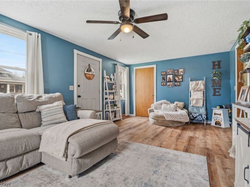 12032 Mercer Road NE, Alliance, OH 44601 Photo 7