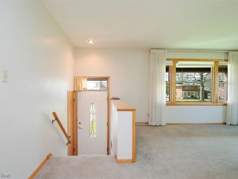 341 West Street, Wadsworth, OH 44281 Photo 3