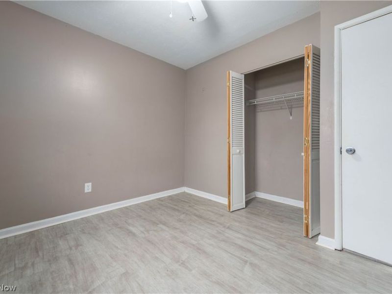 1360 Hollyview Drive, Vermilion, OH 44089 Photo 22