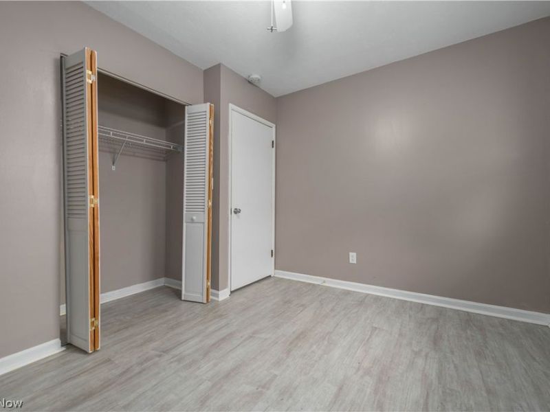 1360 Hollyview Drive, Vermilion, OH 44089 Photo 23