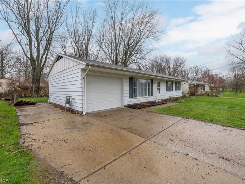 1360 Hollyview Drive, Vermilion, OH 44089 Photo 38