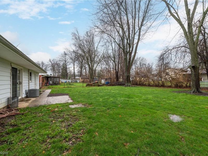 1360 Hollyview Drive, Vermilion, OH 44089 Photo 45