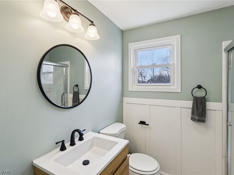 730 Washington Court , Bedford, OH 44146 Photo 12