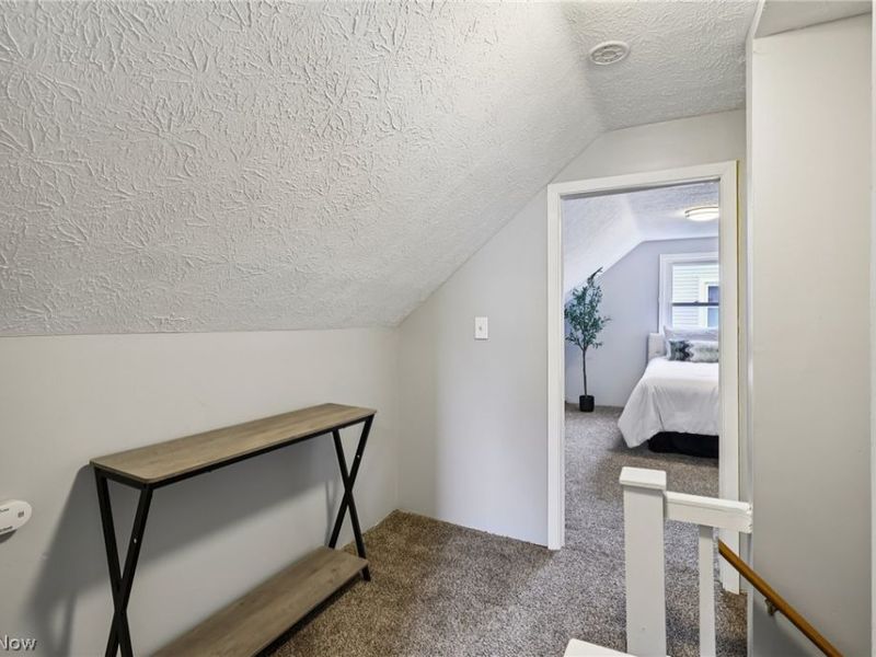 730 Washington Court , Bedford, OH 44146 Photo 18