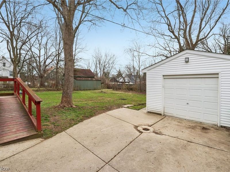 730 Washington Court , Bedford, OH 44146 Photo 24