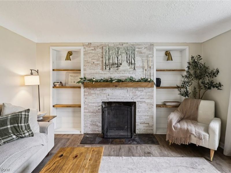 730 Washington Court , Bedford, OH 44146 Photo 5