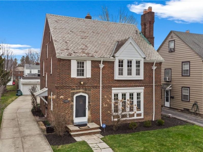 3687 Townley Road, Shaker Heights, OH 44122 Photo 1