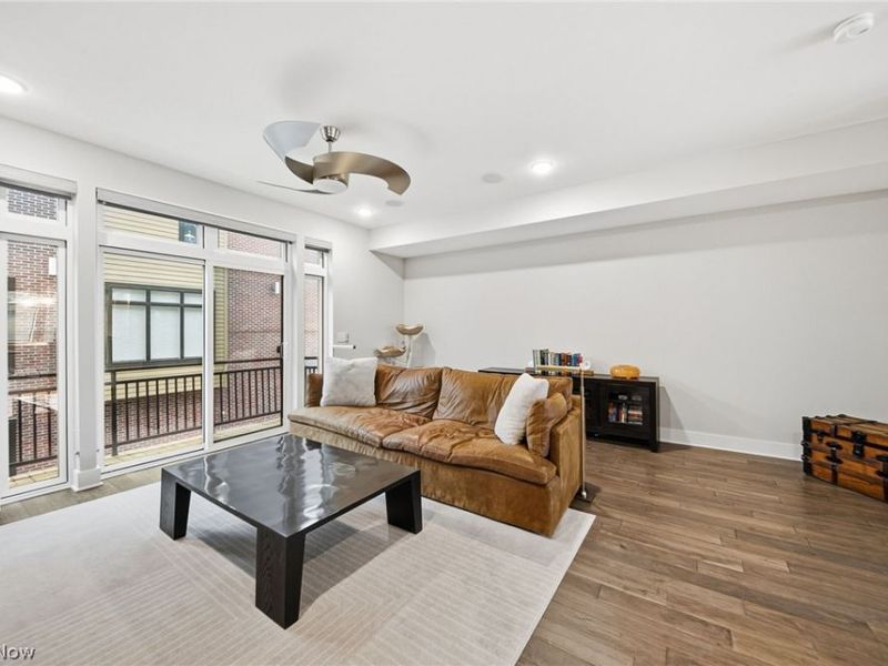 2253 W 19th Street, Cleveland, OH 44113 Photo 6