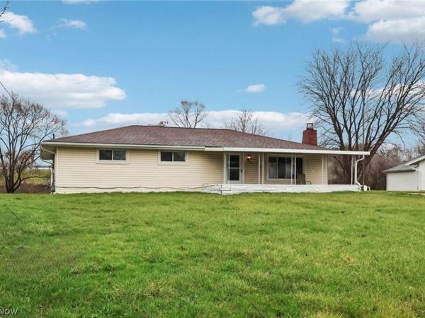 1435 Pike Pkwy , Streetsboro, OH 44241