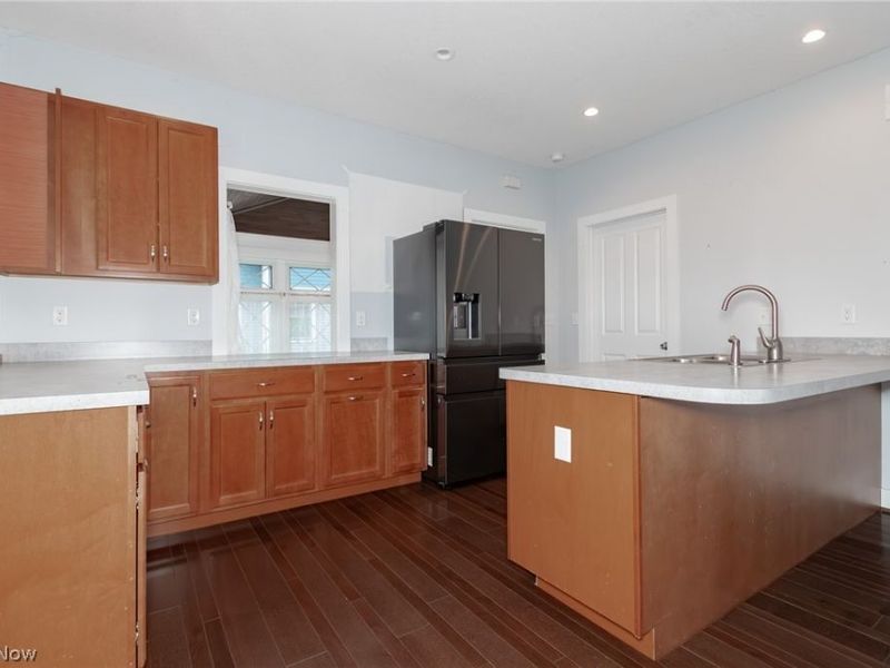 7680 Center Street , Mentor, OH 44060 Photo 8