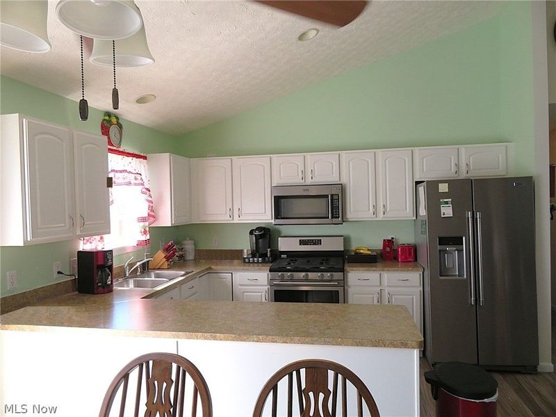 38205 Pelican Lake Drive, North Ridgeville, OH 44039 Photo 10