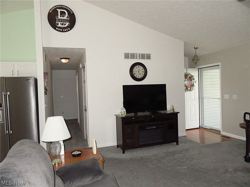 38205 Pelican Lake Drive, North Ridgeville, OH 44039 Photo 6