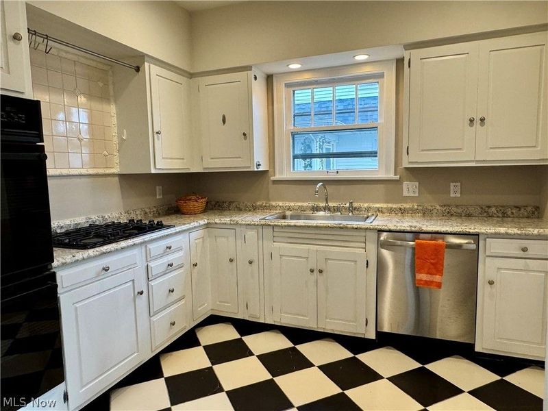 3180 Chadbourne Road, Shaker Heights, OH 44120 Photo 15