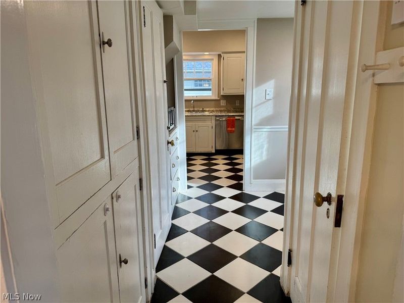 3180 Chadbourne Road, Shaker Heights, OH 44120 Photo 21