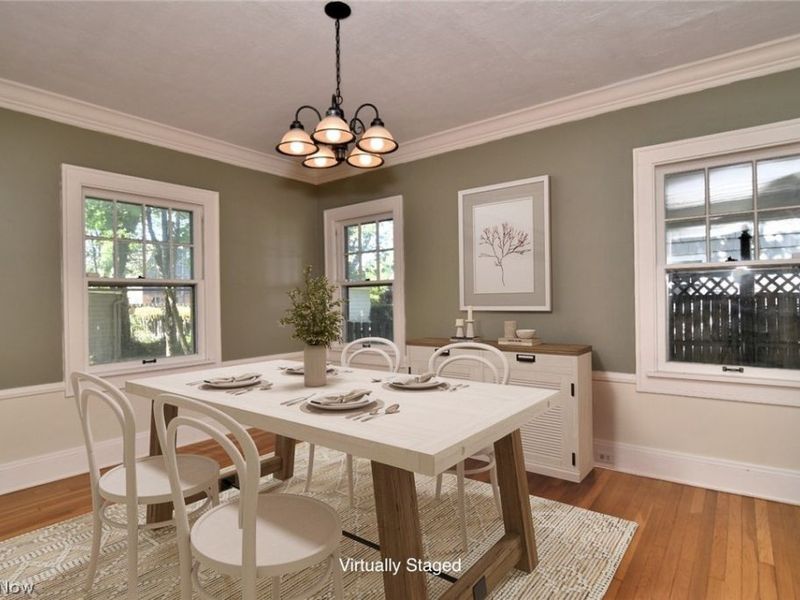 3180 Chadbourne Road, Shaker Heights, OH 44120 Photo 3