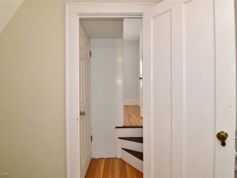 3180 Chadbourne Road, Shaker Heights, OH 44120 Photo 32