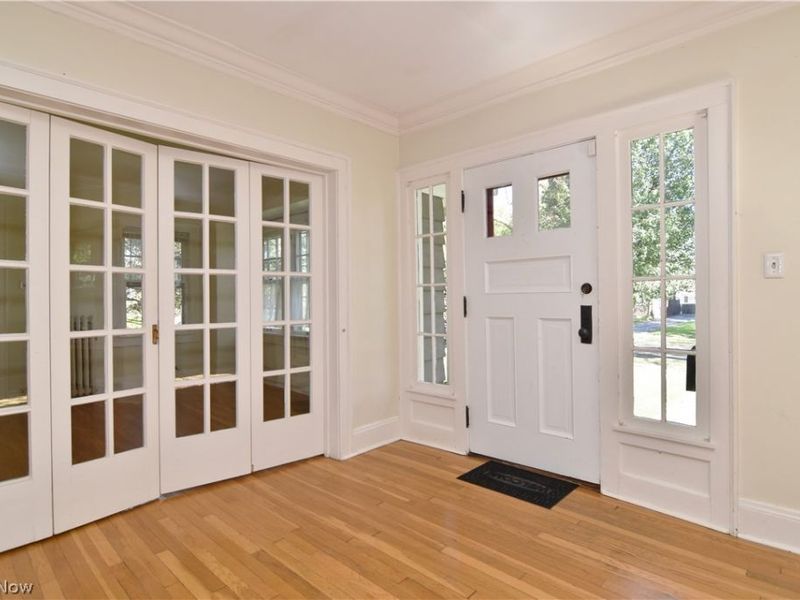 3180 Chadbourne Road, Shaker Heights, OH 44120 Photo 5