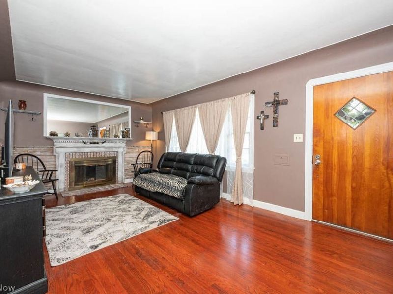 425 Tudor Lane, Boardman, OH 44512 Photo 2