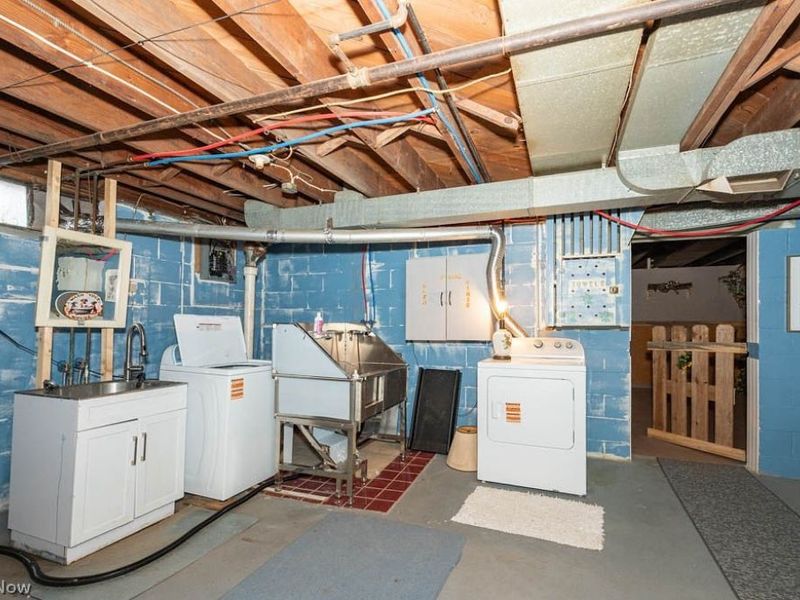 425 Tudor Lane, Boardman, OH 44512 Photo 24