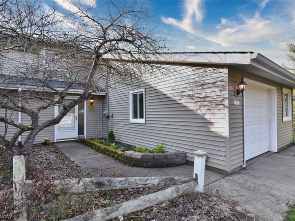 11106 Kimmeridge Trail , Unit 9B, Newbury, OH 44065