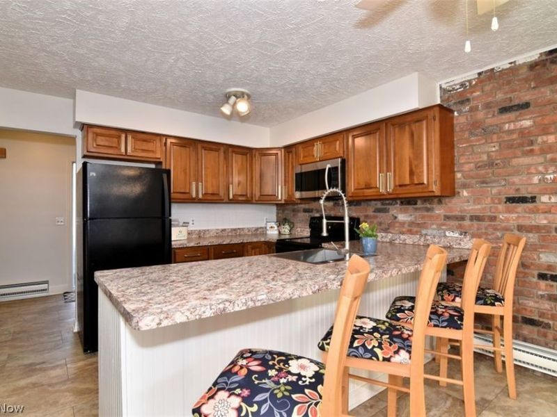 11106 Kimmeridge Trail, Unit 9B, Newbury, OH 44065 Photo 6