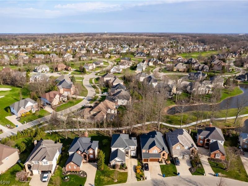 33882 Crown Colony Drive, Avon, OH 44011 Photo 2