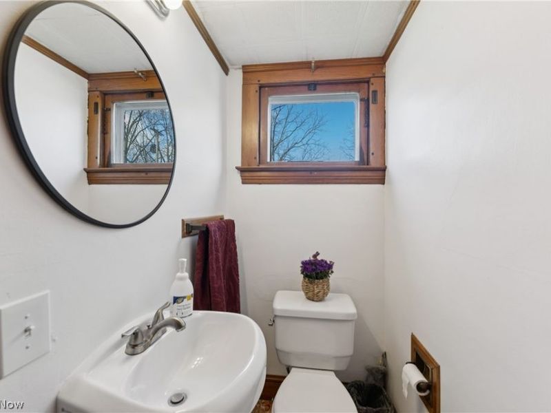 3714 Henritze Avenue, Cleveland, OH 44109 Photo 11