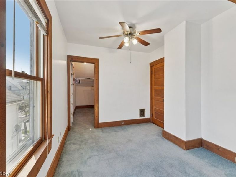 3714 Henritze Avenue, Cleveland, OH 44109 Photo 25