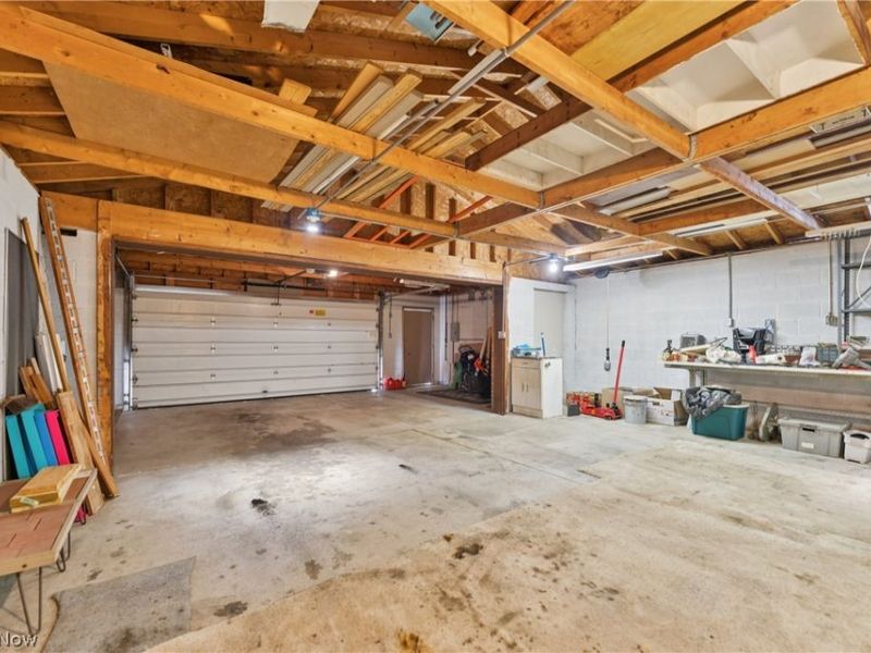 3714 Henritze Avenue, Cleveland, OH 44109 Photo 34