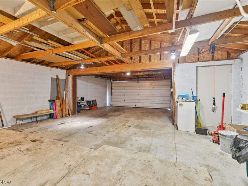 3714 Henritze Avenue, Cleveland, OH 44109 Photo 35