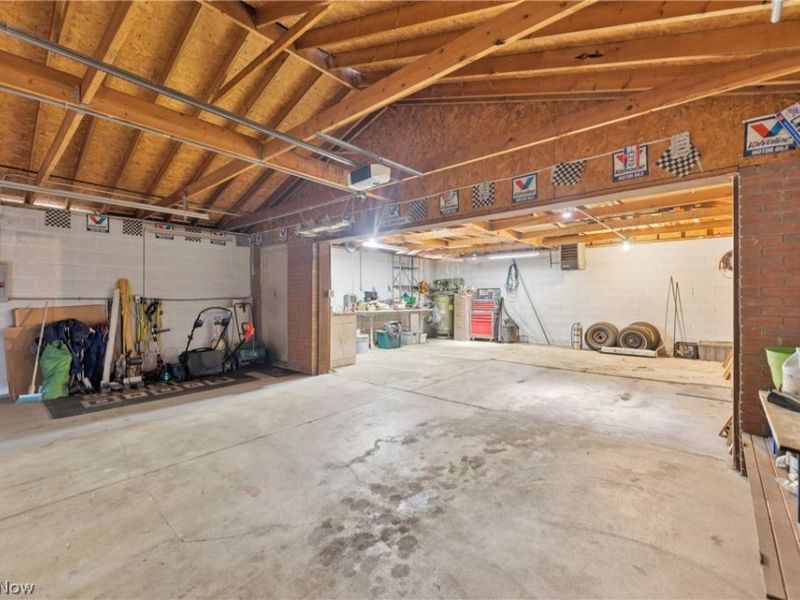 3714 Henritze Avenue, Cleveland, OH 44109 Photo 37