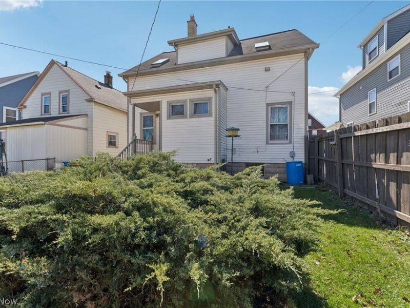 3714 Henritze Avenue, Cleveland, OH 44109 Photo 41