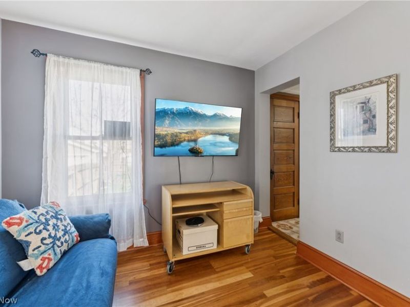 3714 Henritze Avenue, Cleveland, OH 44109 Photo 9